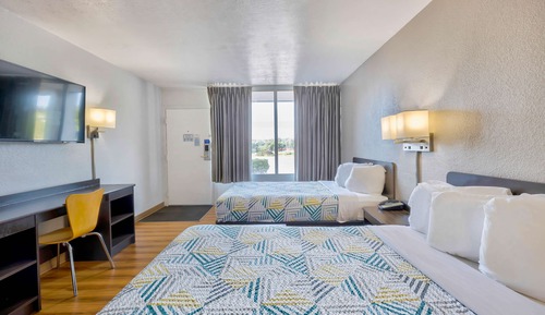 Deluxe Room, 2 Double Beds, Non Smoking, Refrigerator & Microwave