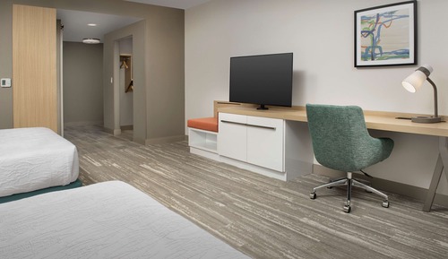 Room, 2 Queen Beds, Accessible (Roll-In Shower)