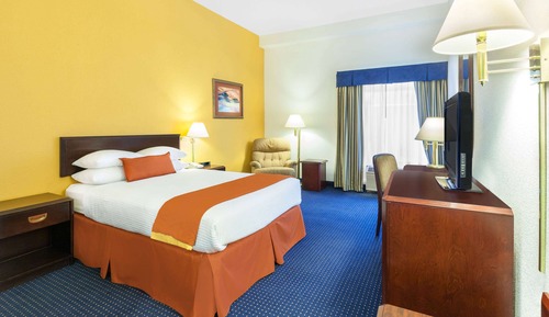 Room, 1 Queen Bed, Accessible, Non Smoking