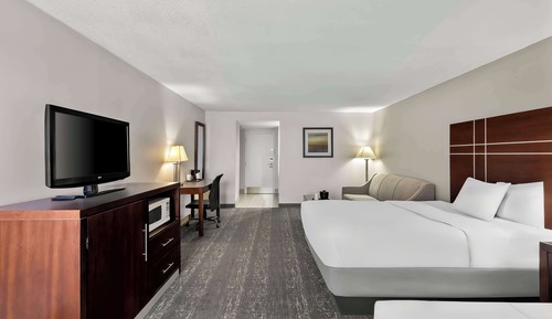 Standard Room, 2 Double Beds, Non Smoking, Refrigerator & Microwave (with Sofabed)