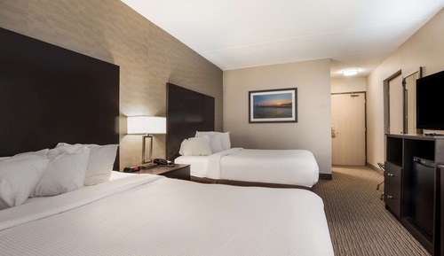 Standard Room, 2 Queen Beds, Non Smoking, Refrigerator