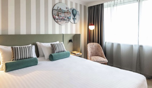 Privilege, Room, 1 King Bed