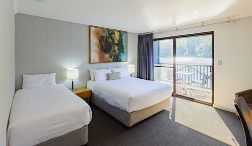 Lakeside Room