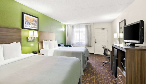 Standard Double Room, 2 Double Beds, Non Smoking