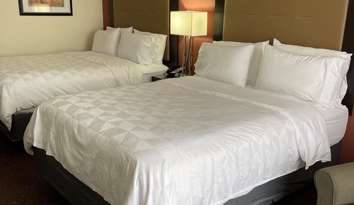 Standard Room, 2 Queen Beds, Courtyard View