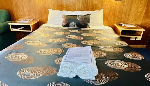 King Room with Spa Bath