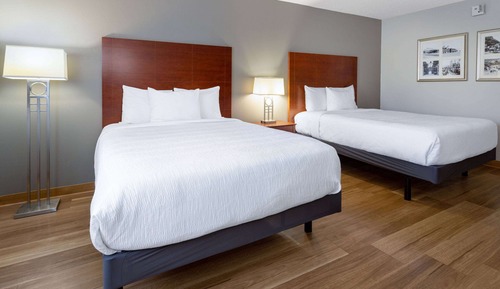 Room, 2 Queen Beds, Non Smoking, City View (Ground Floor)