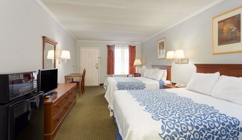 Double Room, 2 Double Beds