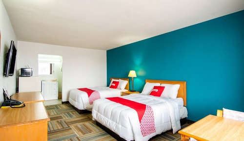 Room, 2 Double Beds, Smoking