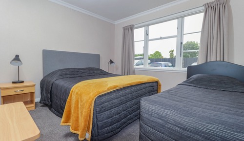 Standard Suite, 2 Bedrooms, Non Smoking, Shared Bathroom (Unit)
