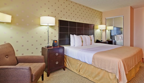 Standard Room, 1 King Bed, Hearing Accessible