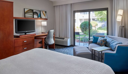 Room, 1 King Bed with Sofa bed, Accessible (Hearing)
