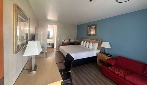 Studio Suite, 1 King Bed, Non Smoking