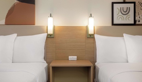 Room, 2 Queen Beds, Accessible, Bathtub (Mobility & Hearing)