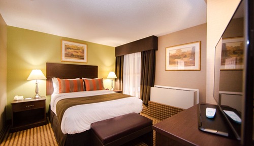 Suite, 1 Queen Bed with Sofa bed, Non Smoking, Refrigerator & Microwave (with Sofabed)