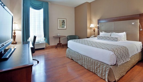 Standard Room, 1 King Bed