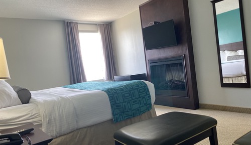 Suite, 1 King Bed, Non Smoking