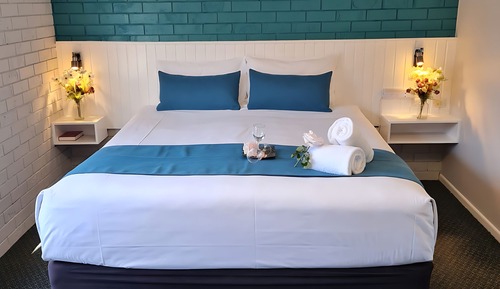 Deluxe King Room