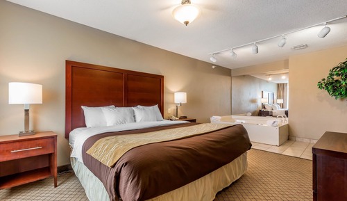 Suite, 1 King Bed with Sofa bed, Non Smoking