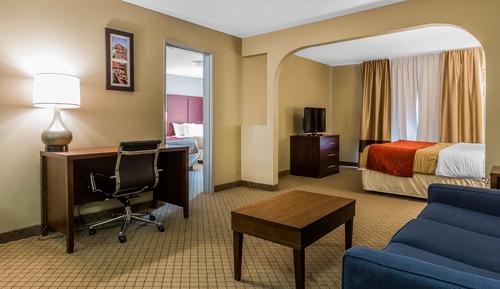 Suite, Multiple Beds, Non Smoking