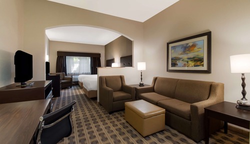 Suite, 2 Queen Beds, Non Smoking, Refrigerator & Microwave (1st Floor;with Single Sofabed)
