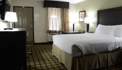 Room, 1 Queen Bed, Non Smoking (Efficiency)