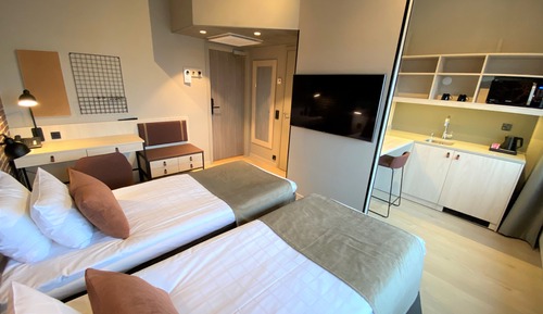 Standard Twin Room with kitchenette