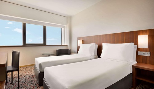 Superior Room, 2 Twin Beds, Non Smoking (River View)