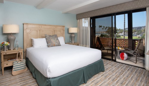 Superior Room, 1 King Bed, Kitchenette, Garden Area (Coastline View One King with Kitchene)