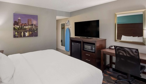 Standard Room, 1 King Bed, Non Smoking
