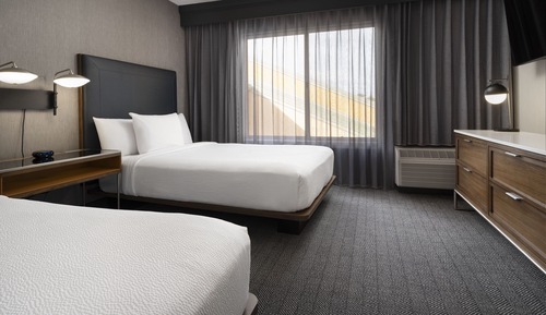 Suite, 2 Double Beds, Non Smoking (Mobility Accessible, Tub)