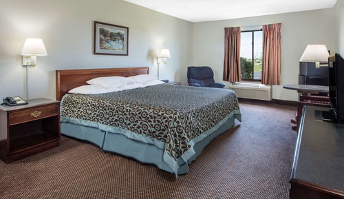 Room, 2 Queen Beds, Smoking