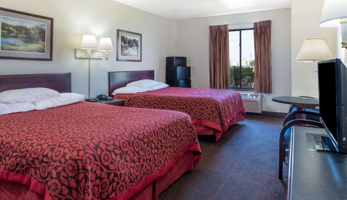 Room, 2 Queen Beds, Accessible, Non Smoking