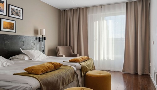 Junior Suite, 2 Twin Beds, Non Smoking (with Sofabed)