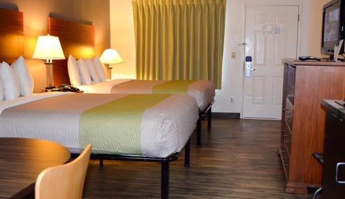 Standard Room, 2 Queen Beds, Smoking, Kitchenette