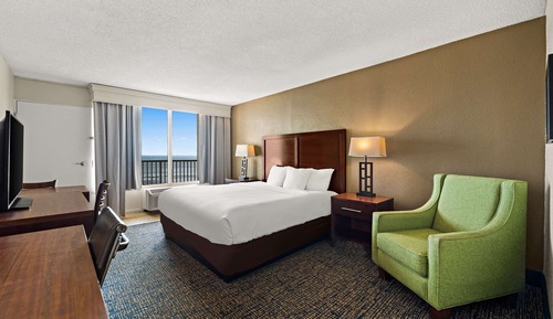 Room, 1 King Bed, Non Smoking, Ocean View