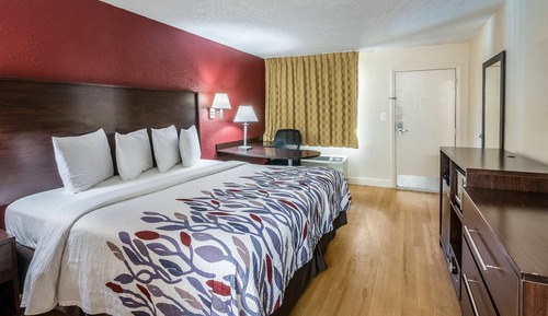 Deluxe Room, 1 King Bed, Non Smoking