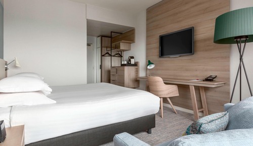 Superior Room, 1 King Bed