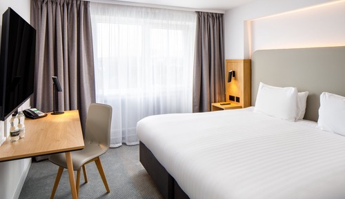 Standard Room, 1 King Bed