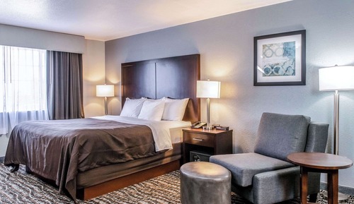 Suite, 1 King Bed, Non Smoking, Hot Tub