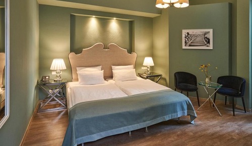 Standard Double Room/ Twin Room
