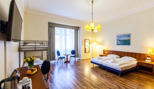 Quadruple Room, Multiple Beds