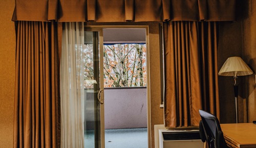 Suite, 1 King Bed, Non Smoking, Balcony
