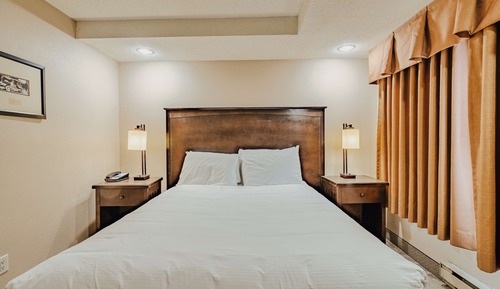 Family Suite, 2 Queen Beds, Non Smoking, Balcony