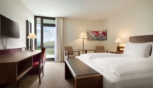 Deluxe Room, 1 Queen Bed, Non Smoking