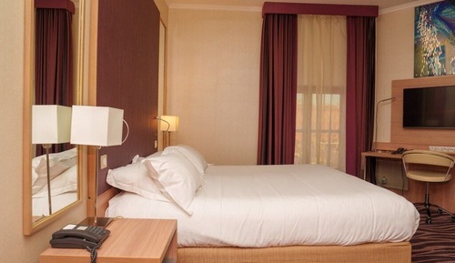 Premium Room