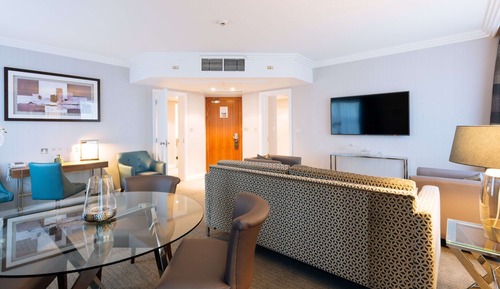 Club Suite, 1 Queen Bed (Prestige. Club Millesime Access)
