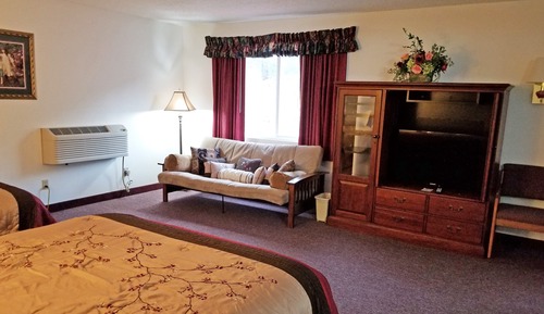 Suite, 2 Queen Beds, Non Smoking, Refrigerator & Microwave
