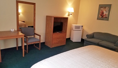 Suite, 1 King Bed, Non Smoking, Refrigerator & Microwave