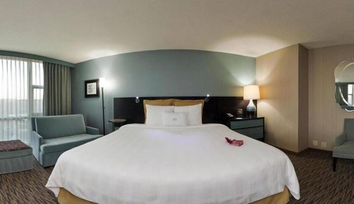 Standard Room, 1 King Bed